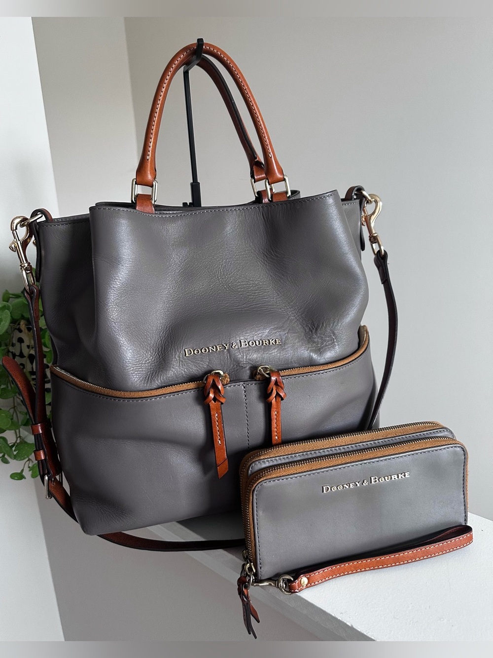 Dooney & Bourke Smooth Leather Large Dawson Bag and Wallet Set - Picture 15 of 15